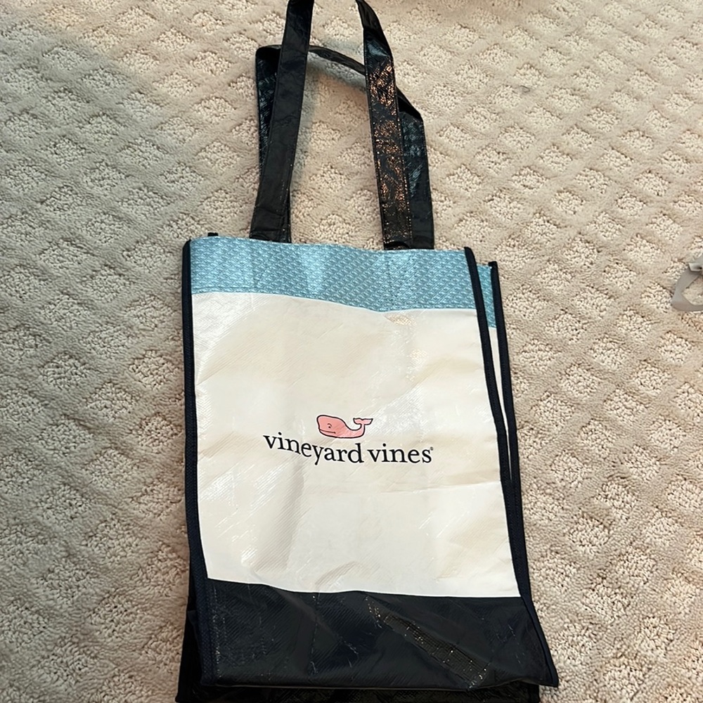Small vineyard vines bag